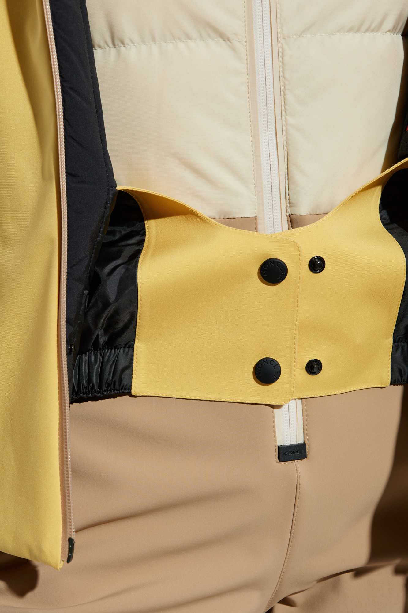 MONCLER ハンガー 楽天市場】モンクレール ハンガーの通販